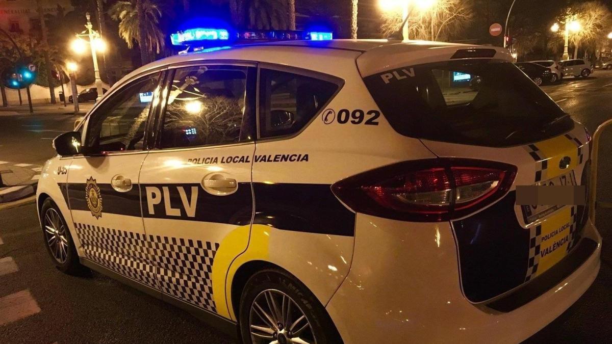 
                                                                                                  Detenido en València al ser geolocalizado gracias a los auriculares que acababa de robar
                                                                                              