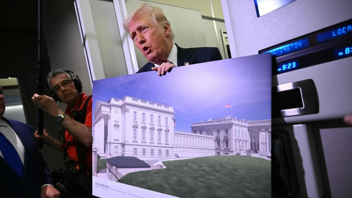 
                                                Bailar al son de Trump
                                            