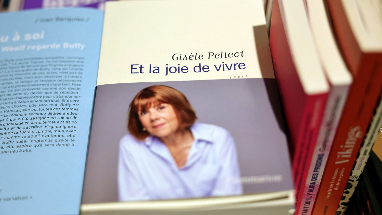 "Elle ose mettre des mots sur l'horreur" : des lecteurs racontent pourquoi le livre de Gisèle Pelicot est "un récit important pour notre société"