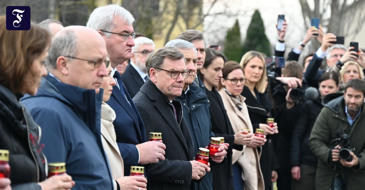 Liveblog Ukrainekrieg: EU-Außenminister gedenken in Butscha russischen Massakers