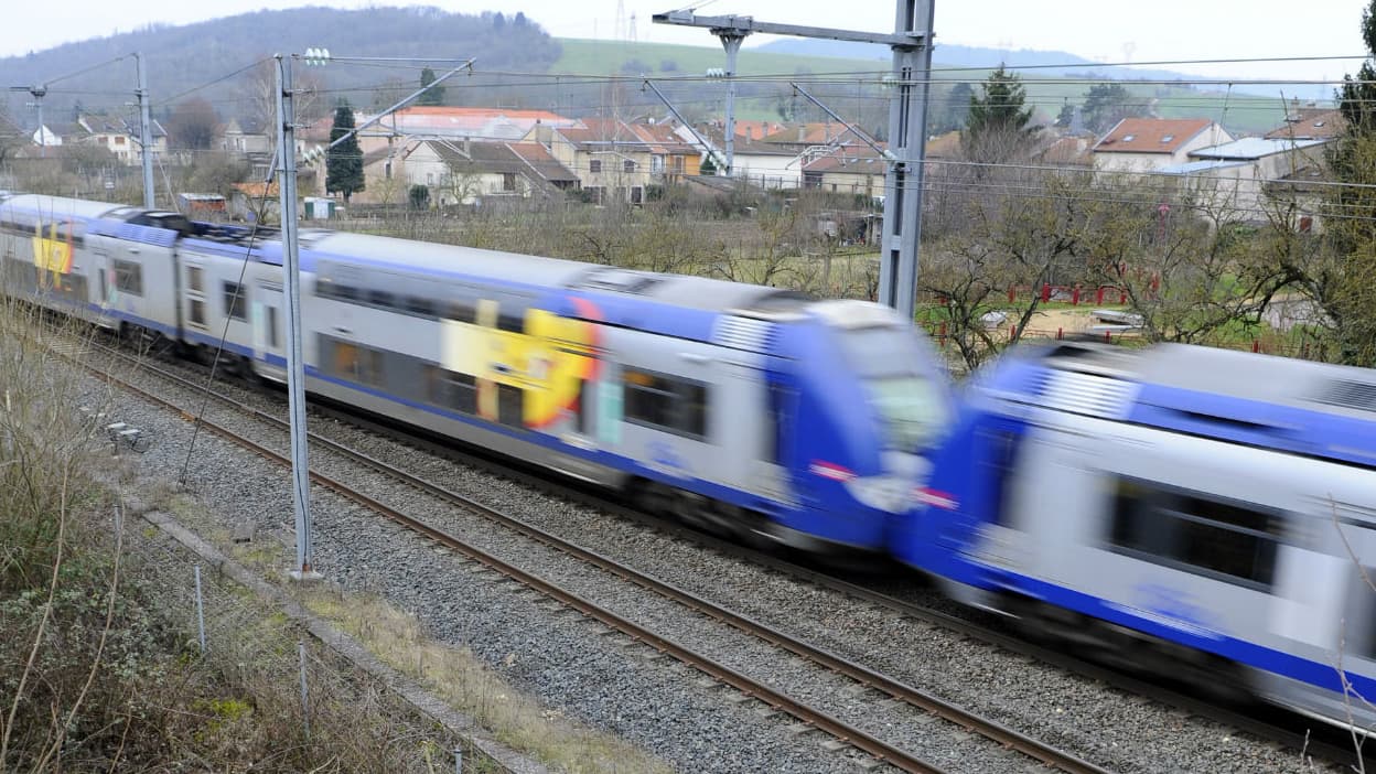 La SNCF perd de nouvelles lignes: après Marseille-Nice, Transdev va remplacer les TER de la compagnie historique en Poitou-Charentes (un contrat à 1,2 milliard d'euros)