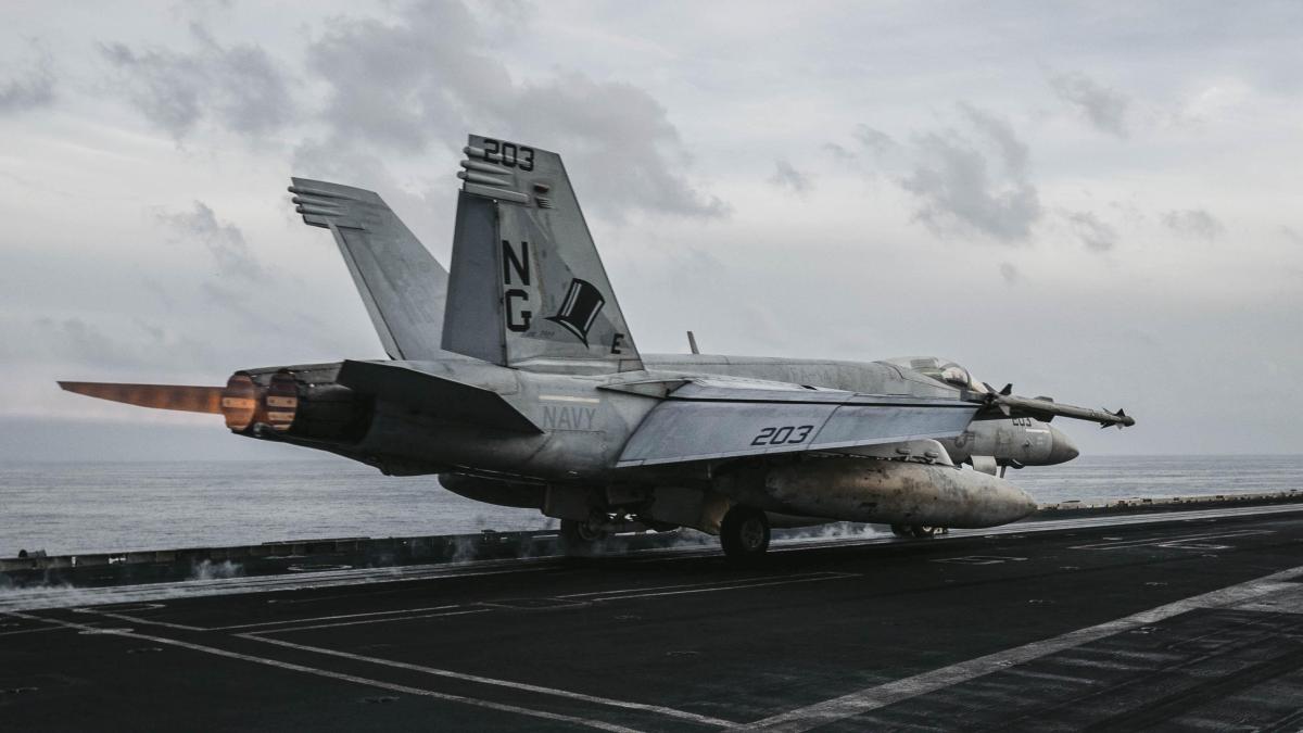 Italia niega a EE.UU. el uso de la base de Sigonella para vuelos hacia Oriente Medio