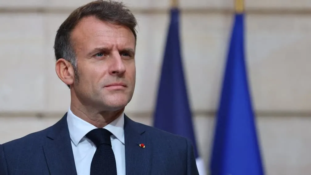"Construire un modèle de paiement souverain" comme Wero: Emmanuel Macron veut mettre fin au monopole des américains Visa, Mastercard et autres Paypal dans le paiement