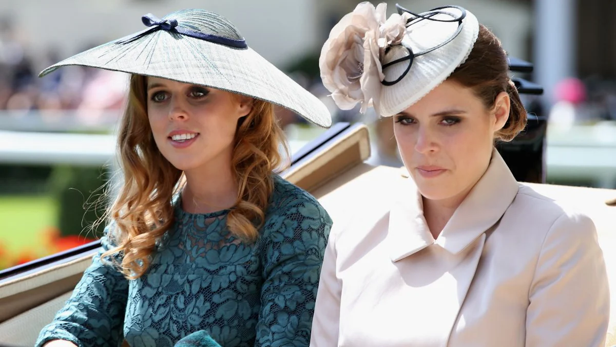 Leute: Beatrice und Eugenie suchen allein Ostereier