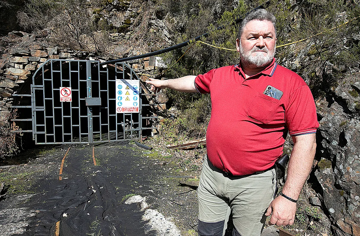 Alerta un año después de la tragedia en la mina de Cerredo: "Siguen trabajando ahí arriba"