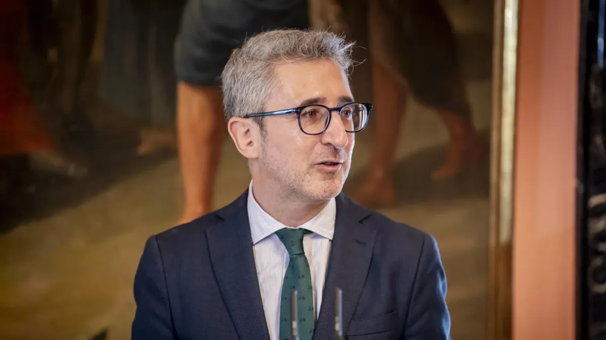
         España cerró 2025 con un déficit del 2,2% del PIB, la cifra más baja en 18 años 
    
