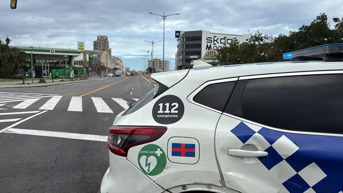 Detenido un hombre en Mataró tras apuñalar a una mujer en plena calle en el barrio de Cerdanyola
