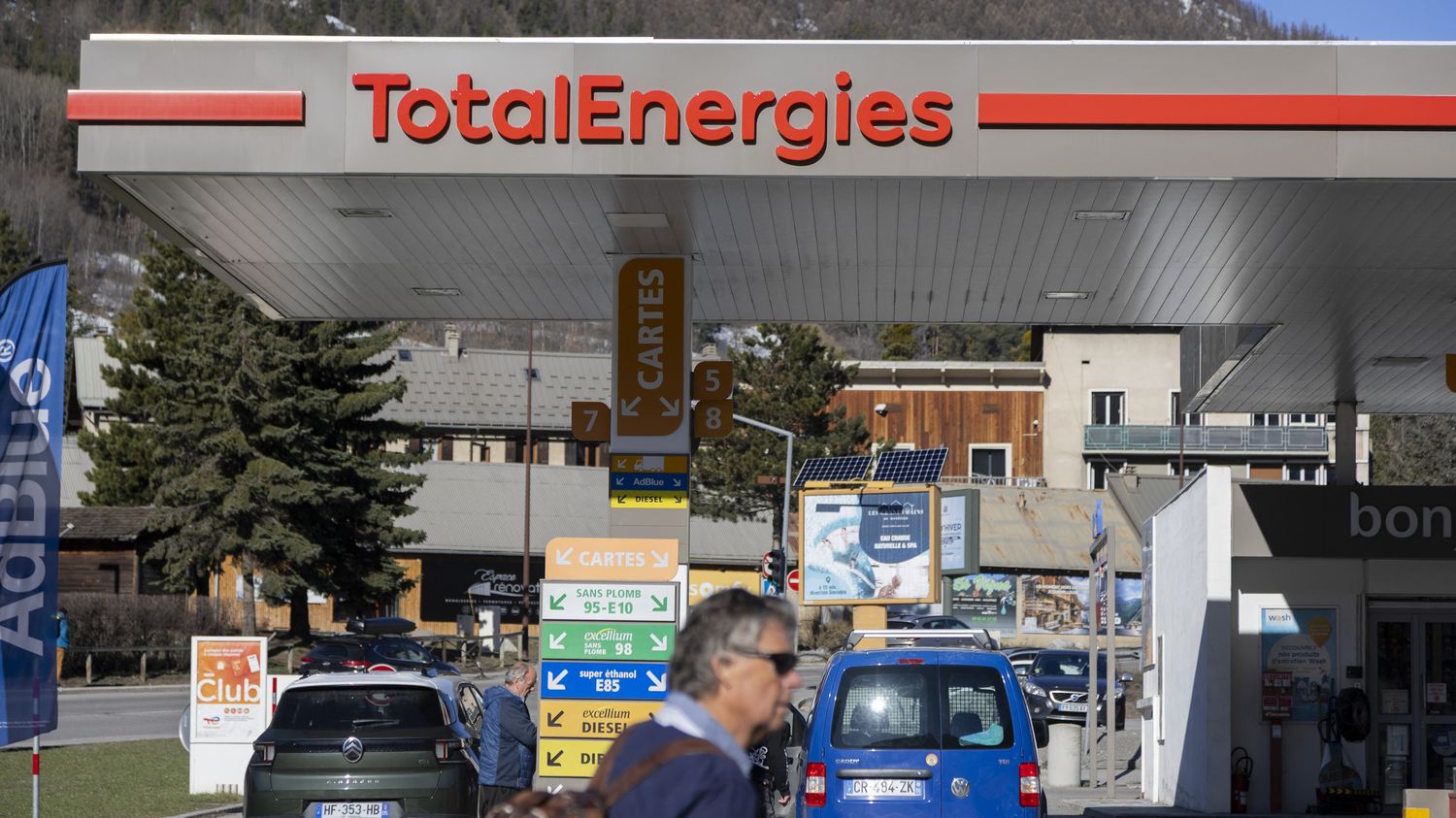 TotalEnergies annonce la prolongation du plafonnement des prix des carburants dans ses stations-service jusqu'au 7 avril