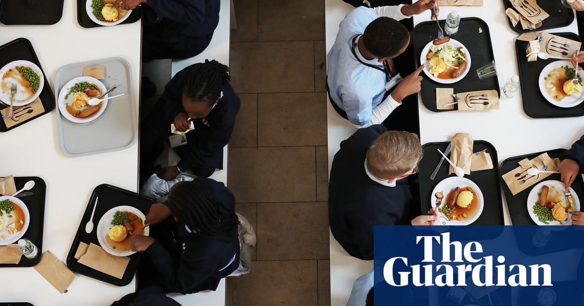 Almost half of primary teachers in England see pupils with eating disorders, survey finds