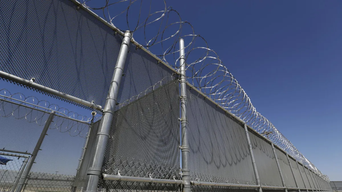 Mort d’un Mexicain dans une prison de l’ICE: des conditions de détention qui posent question