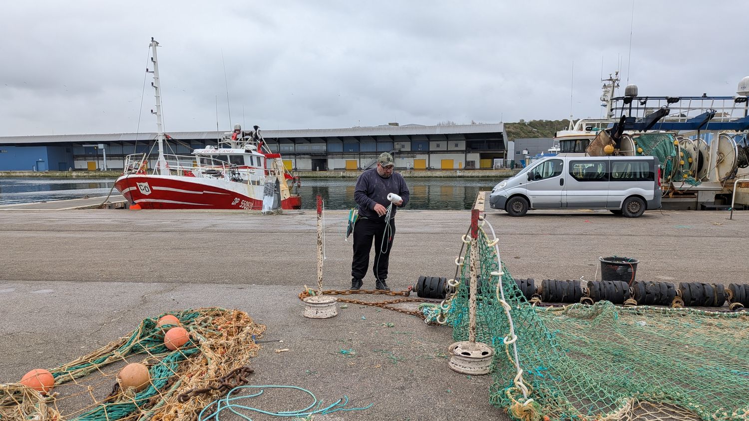 À la criée de Boulogne-sur-Mer, la hausse des prix du gazole marin se répercute sur toute la filière, jusqu'au prix final du poisson