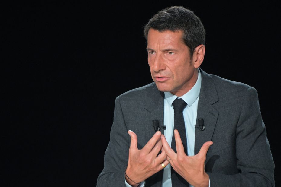 David Lisnard "pense" ne plus avoir sa place chez Les Républicains, dénonçant un manque "de constance et de cohérence"