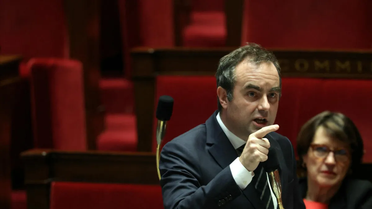 France: face aux propos racistes visant Bally Bagayoko, le gouvernement se défend de toute complaisance