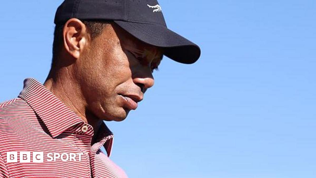 Woods to 'step away and seek treatment' after crash