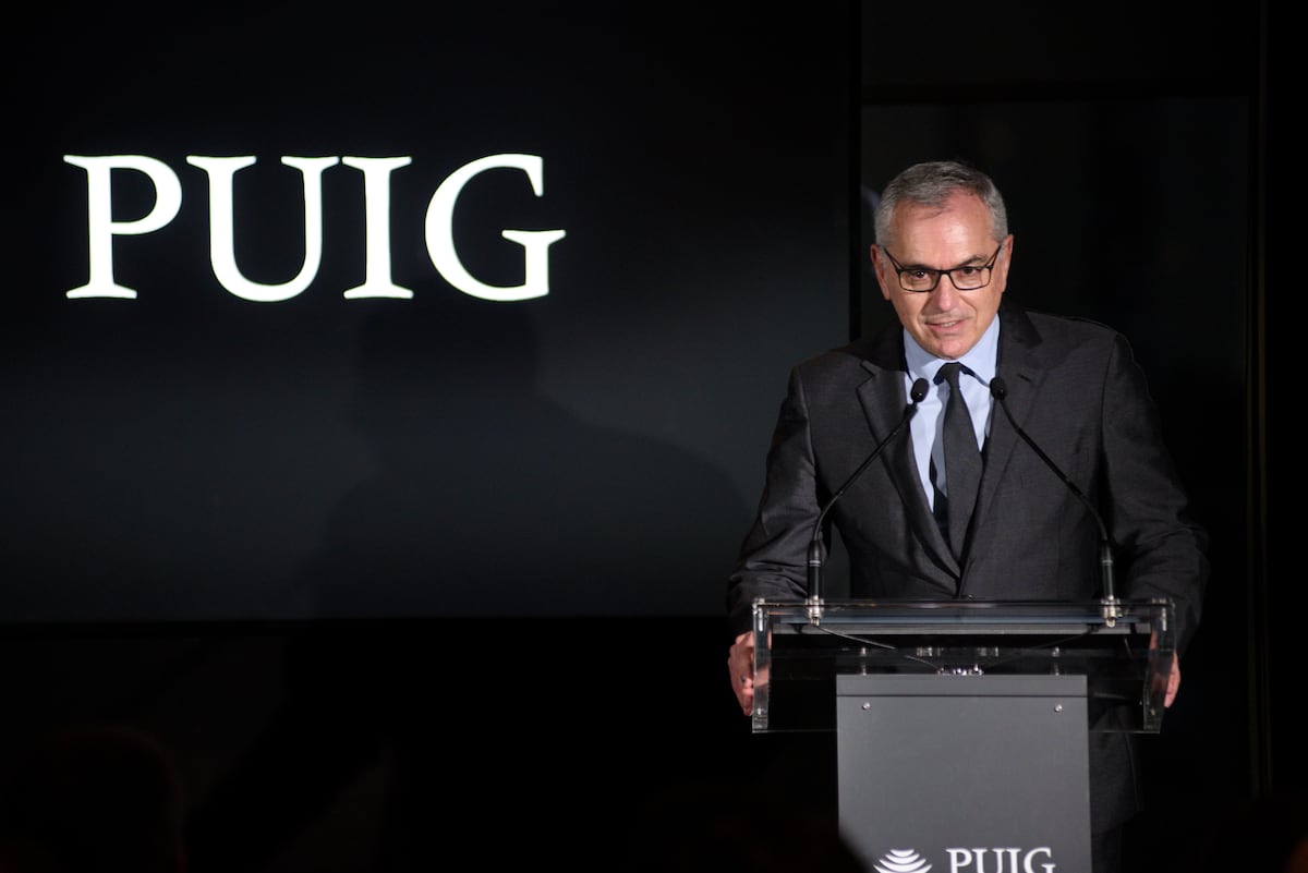 El blindaje de las acciones políticas de Puig dificulta una adquisición directa por parte de Estée Lauder