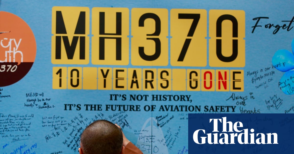 Search for Malaysia Airlines flight MH370 expected to resume on Tuesday