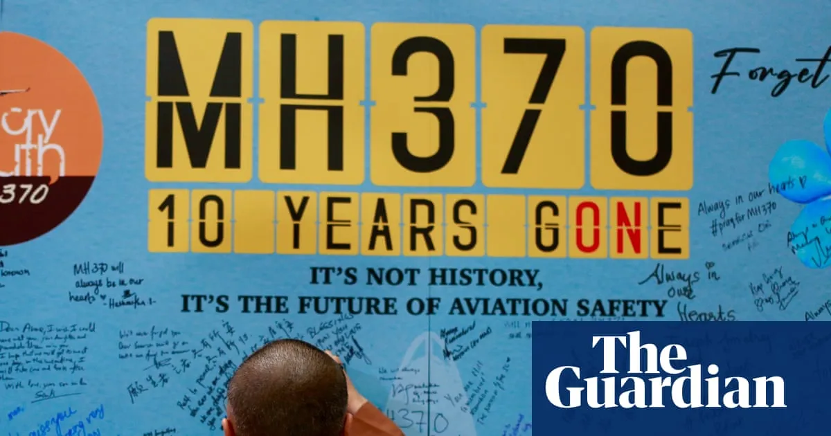 Search for Malaysia Airlines flight MH370 expected to resume on Tuesday