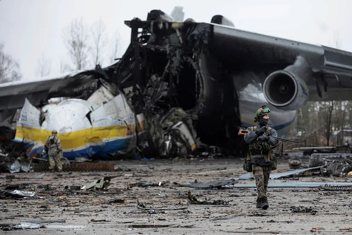 Un avión militar ruso se estrella en Crimea y deja 29 muertos