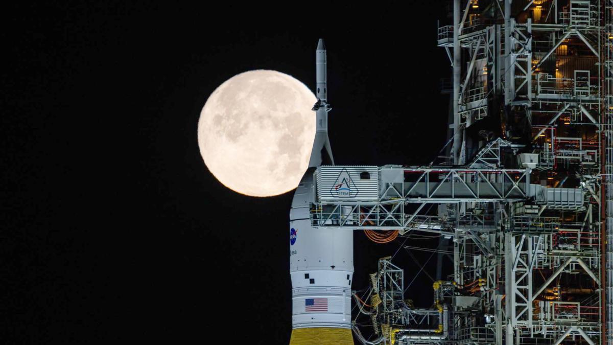 
                          ¿Hemos llegado alguna vez a la Luna? Vuelven las conspiraciones con la expedición Artemis II
                      