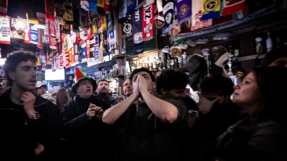 "Le foot italien ne vaut plus rien !" : la colère et la déception des supporters de la Nazionale, qui ne participera pas à la Coupe du monde