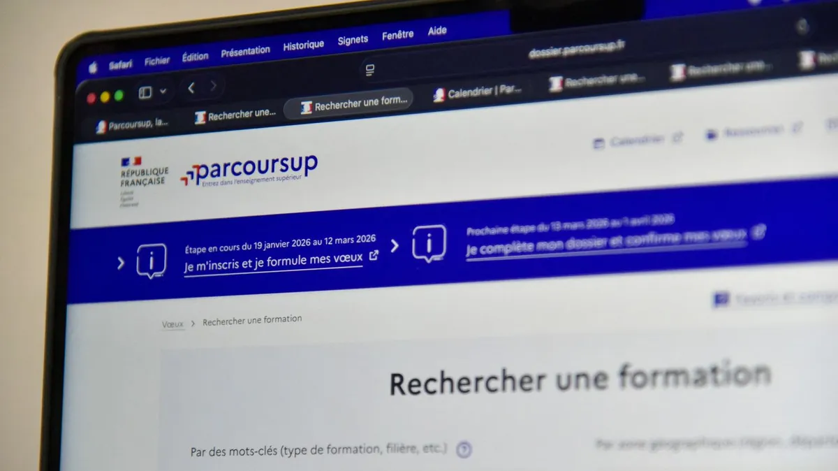"En fait, c'est un parcours du combattant !" : face à Parcoursup et au stress de l'orientation, les parents aussi angoissés que les lycéens