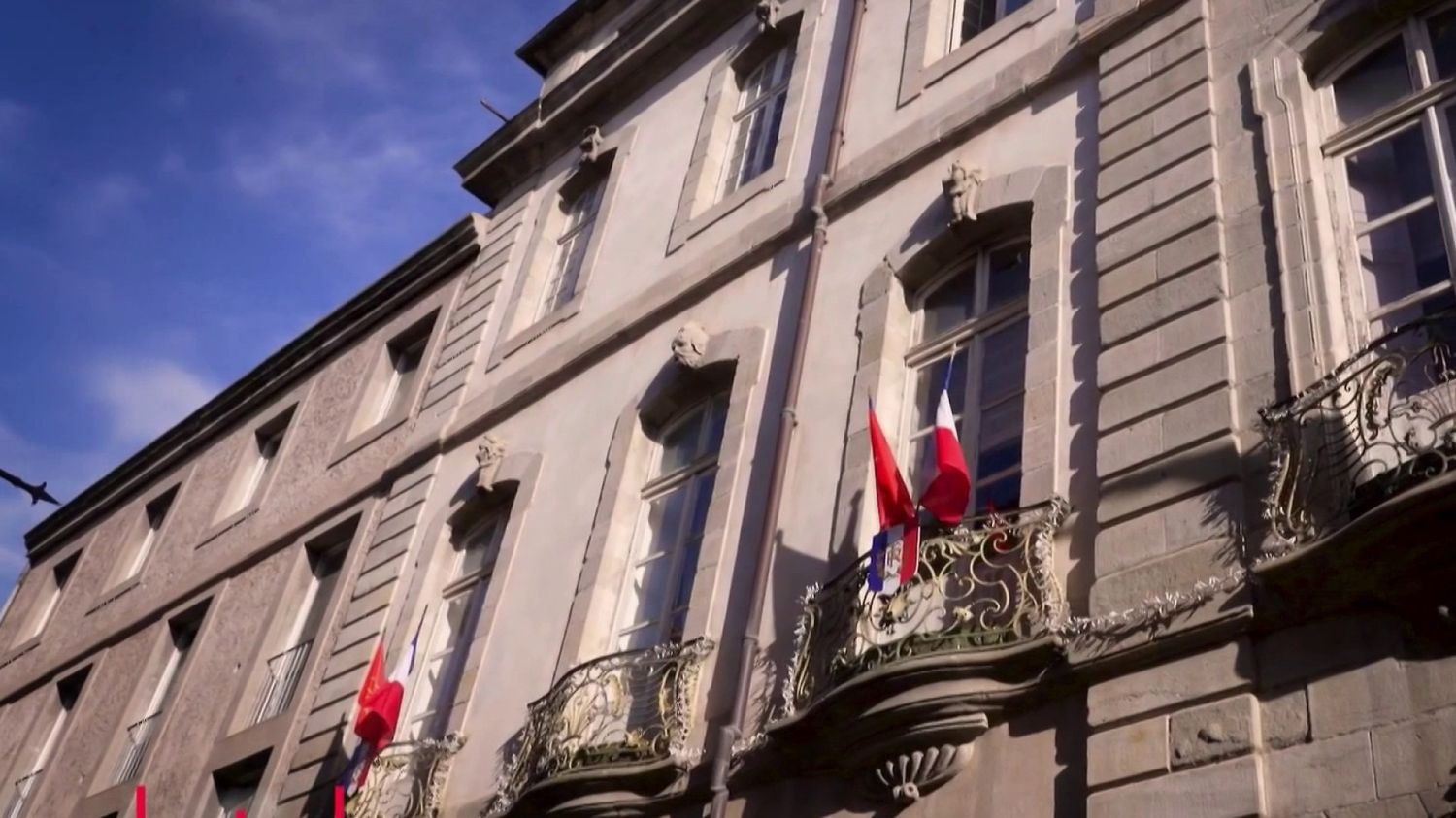 Mairies RN : oui à l’argent de l’Union européenne, pas à son drapeau