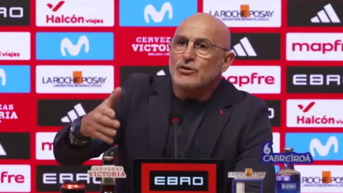 
         Tenso enganchón de De la Fuente con un periodista por el debut de Joan García: "Ni te voy a contestar... " 
    