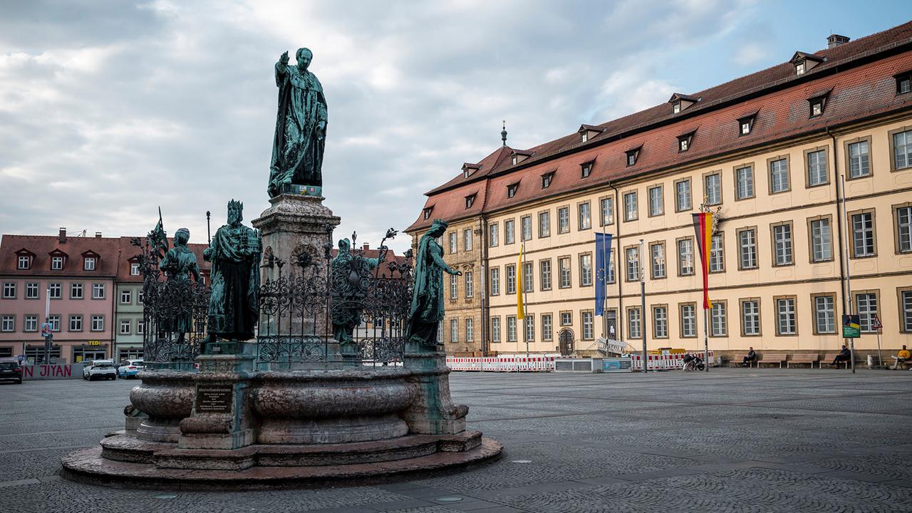 Trotz steigender Einnahmen - Kommunen machen 2025 Rekordschulden 