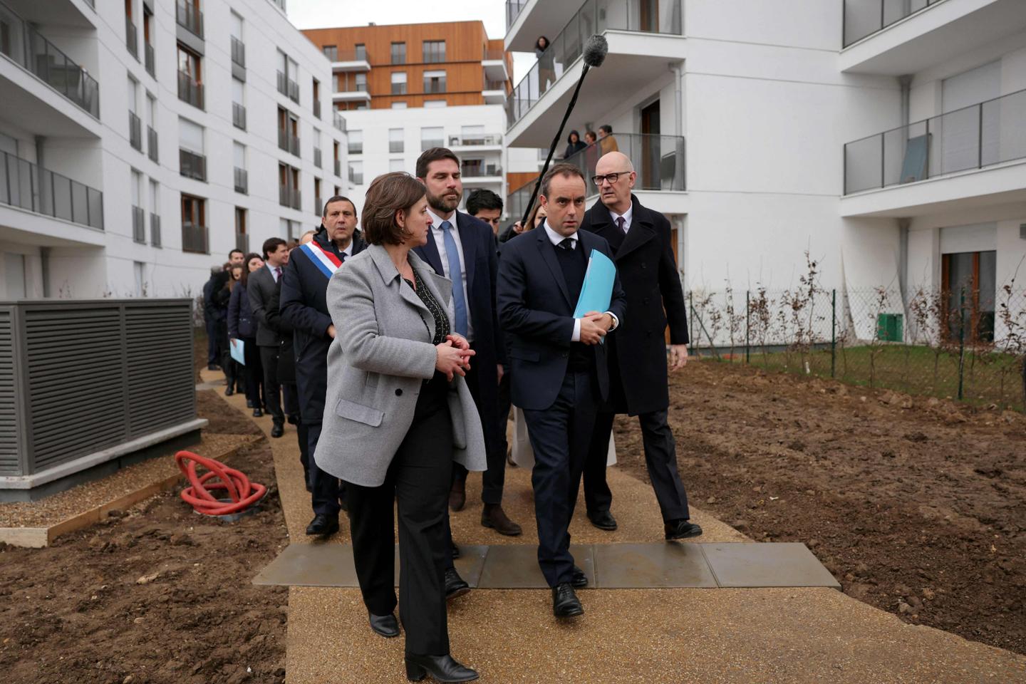 Logement : le gouvernement veut relancer la construction mais stoppe l’aide aux maires bâtisseurs