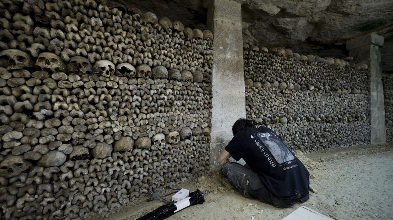 "Lieu unique au monde", les catacombes de Paris et leur ossuaire rouvrent le 8 avril avec une nouvelle scénographie