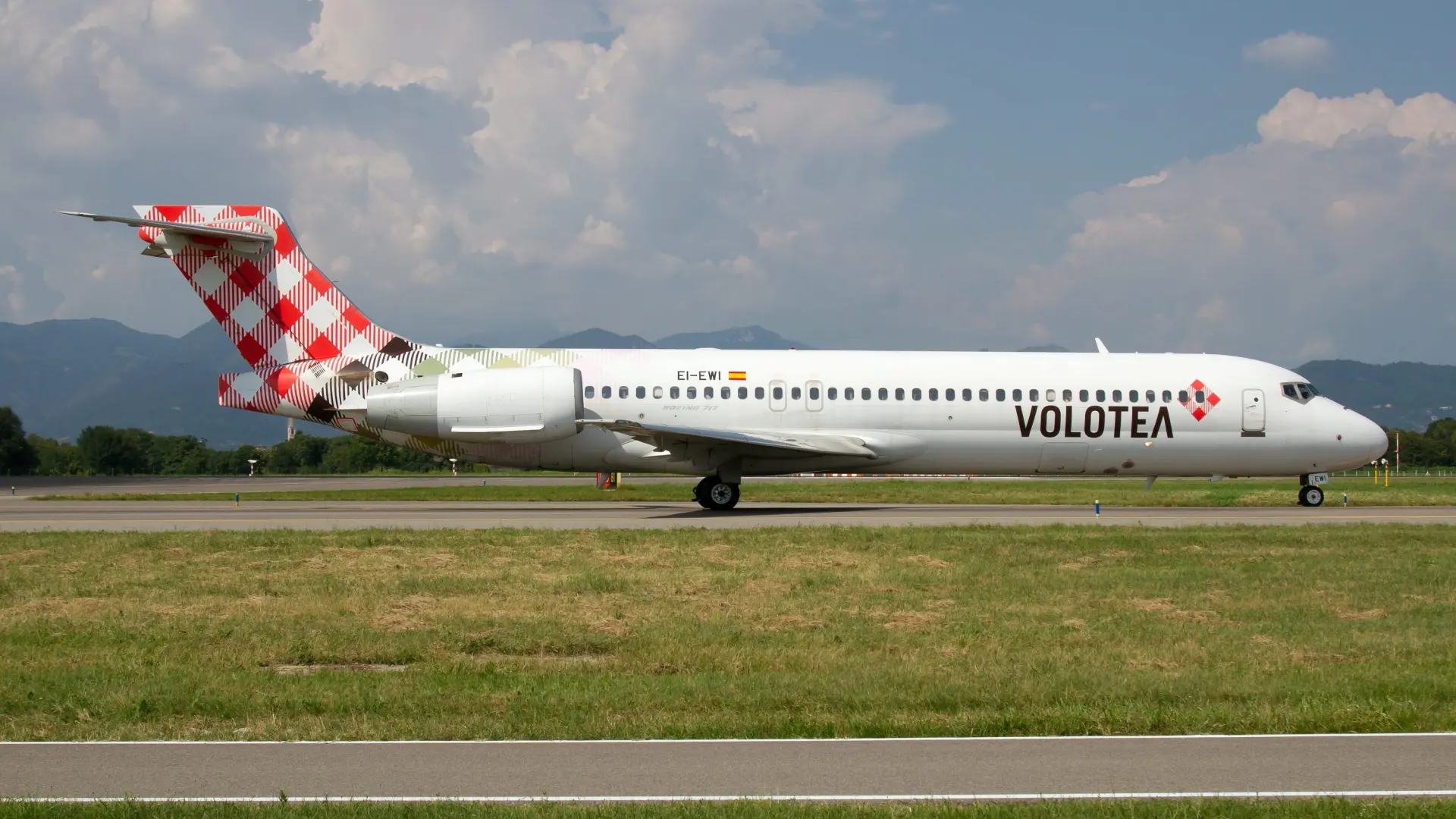 Volotea abre la veda de cancelaciones de vuelos por la subida del combustible tras la guerra de Irán