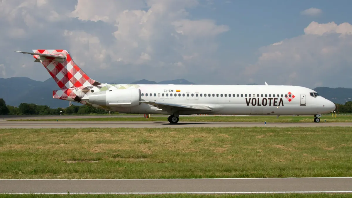 
         Volotea abre la veda de cancelaciones de vuelos por la subida del combustible tras la guerra de Irán 
    