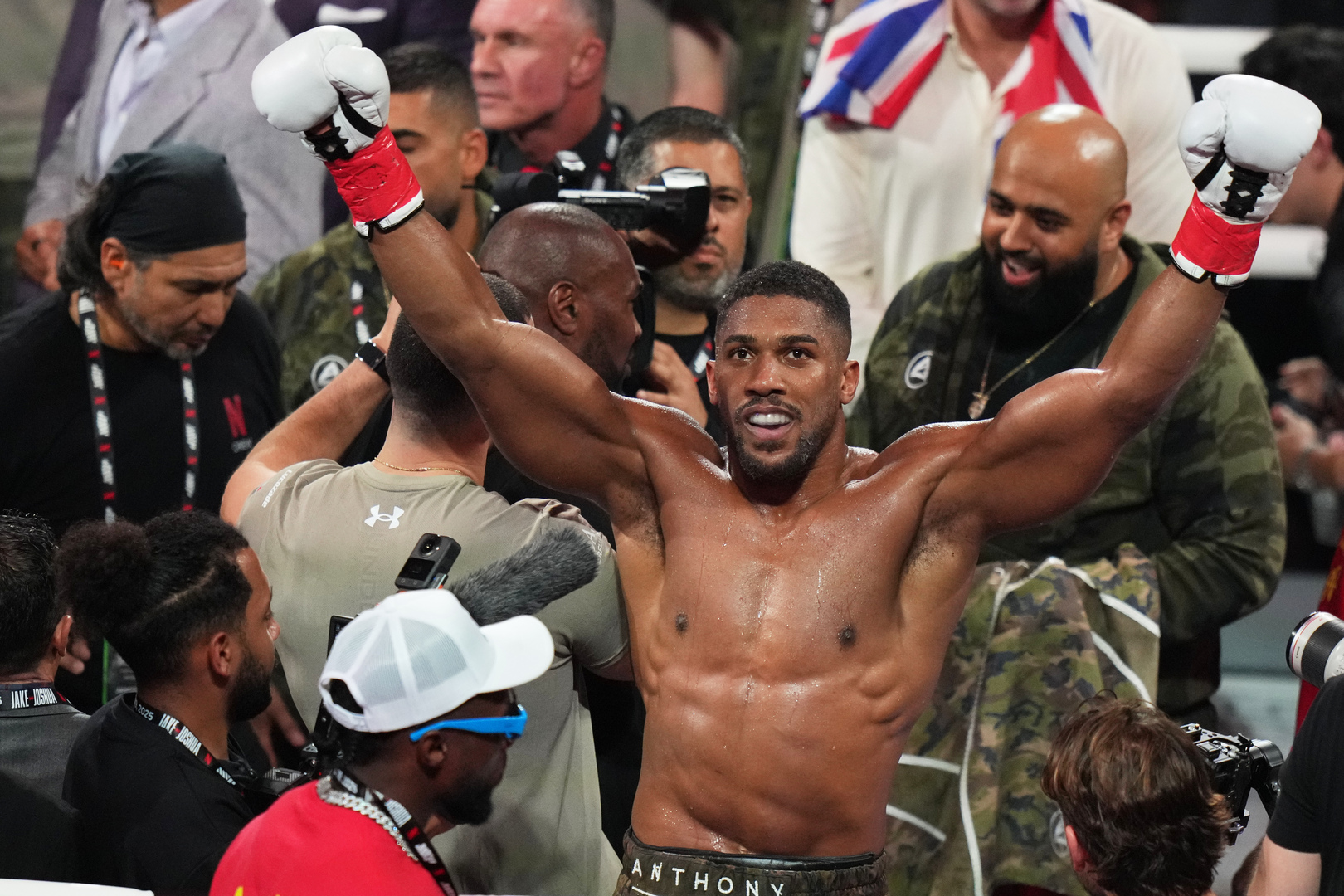 Boxer Anthony Joshua injured in deadly car crash in Nigeria