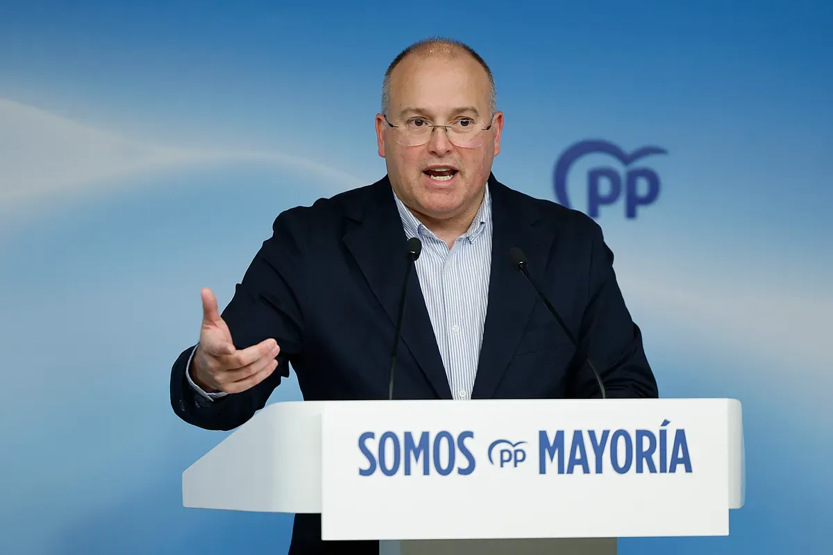 El PP carga contra Sánchez por la repatriación de los inmigrantes que regulará masivamente si se van a otro país: "Hay que acabar con este despropósito"