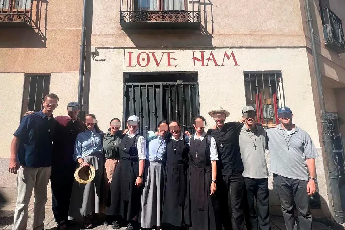 Queremos de vuelta a nuestras hijas: el grito de las familias rotas por las 'monjas' HAM, en guerra contra la Iglesia