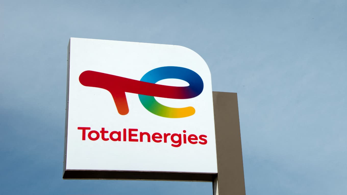 "On a livré 2 fois plus de volume de diesel": Totalenergies confirme que les automobilistes se ruent dans ses stations-service depuis que le groupe plafonne ses prix (à 1,99 euro pour certains clients)