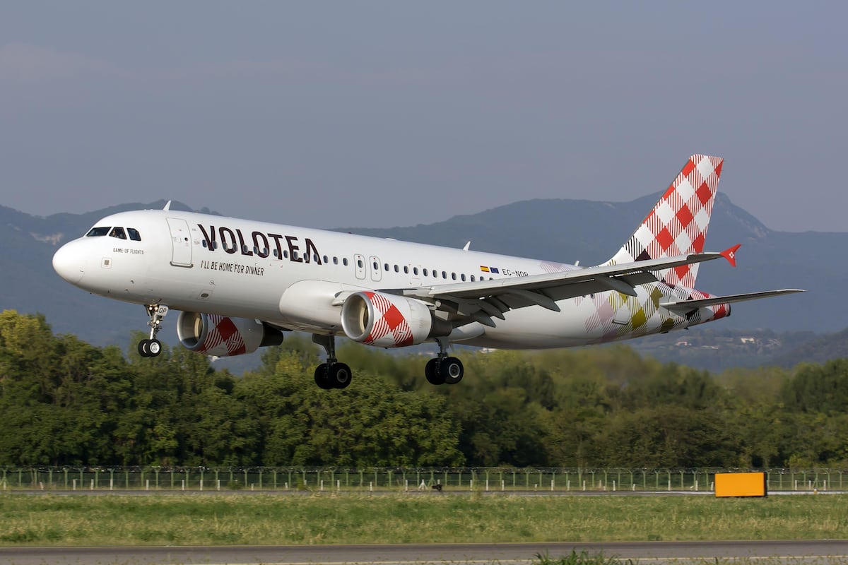Volotea cancela varios vuelos por la subida del precio del combustible 