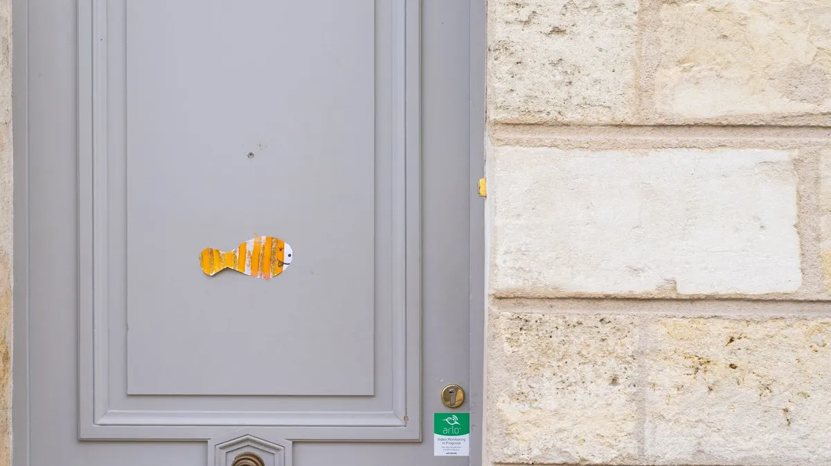 La RATP prend de la hauteur, la police recrute des chats, Céline Dion chante pour le Parti communiste... On a repêché les poissons d'avril marquants de 2026