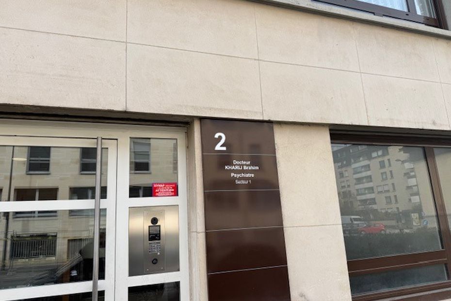 Soupçonné de violences sexuelles, un psychiatre interpellé : des dizaines de victimes présumées parmi ses patientes