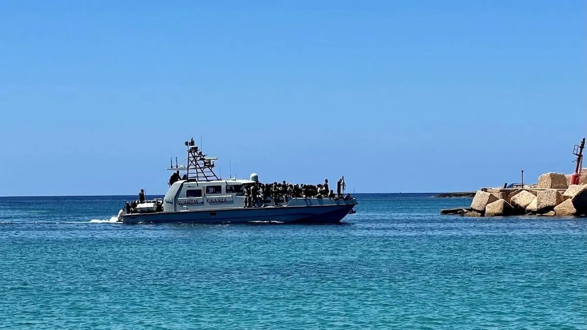Italia recupera los cuerpos de 19 migrantes muertos en una barca a la deriva frente a Lampedusa