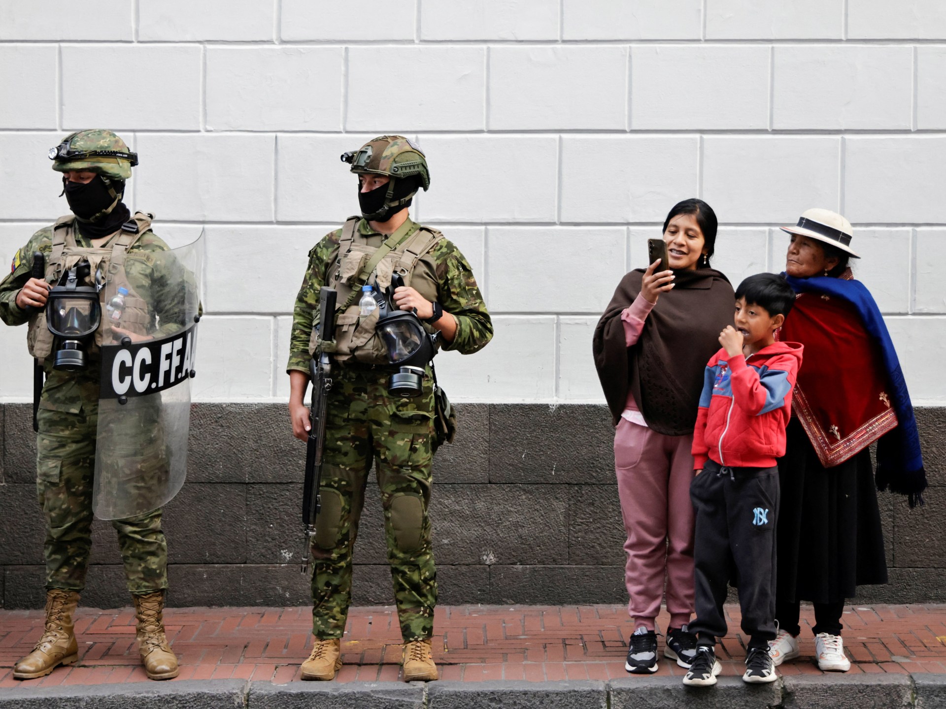 Ecuador claims 28% drop in homicides amid concerns over anti-crime campaign