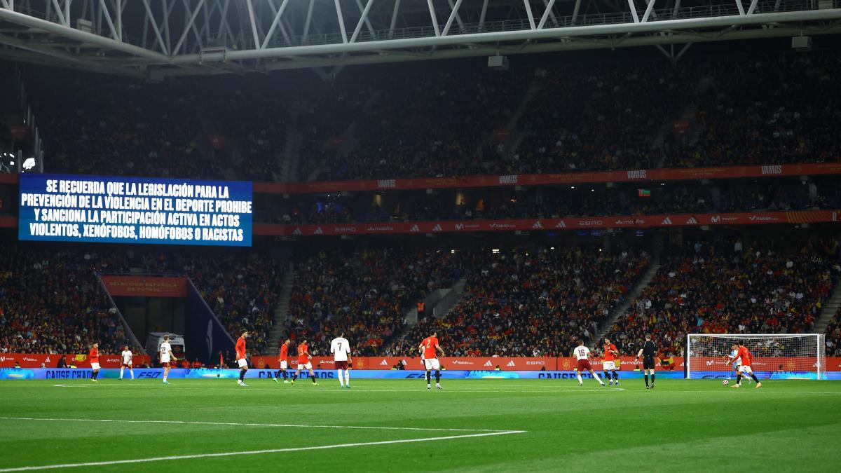 
                                                                                               El Espanyol condena el racismo y se defiende de “la campaña de desprestigio gratuita”
                                                                                           