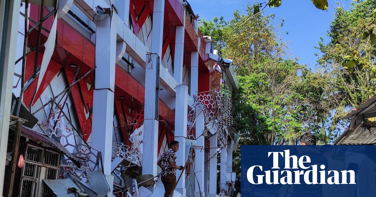 Magnitude 7.4 earthquake strikes in Indonesia, sparking tsunami alert