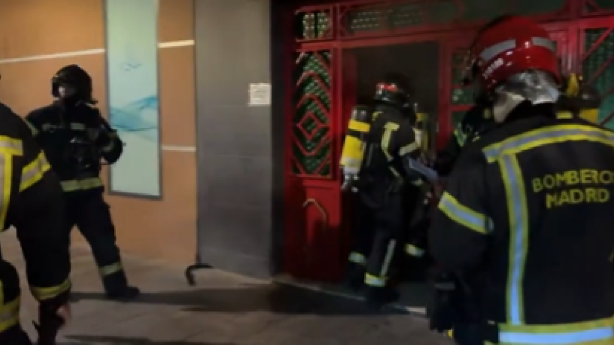 
                                                                                          Tres heridos en la explosión de una cocina de un restaurante de Madrid
                                                                                      