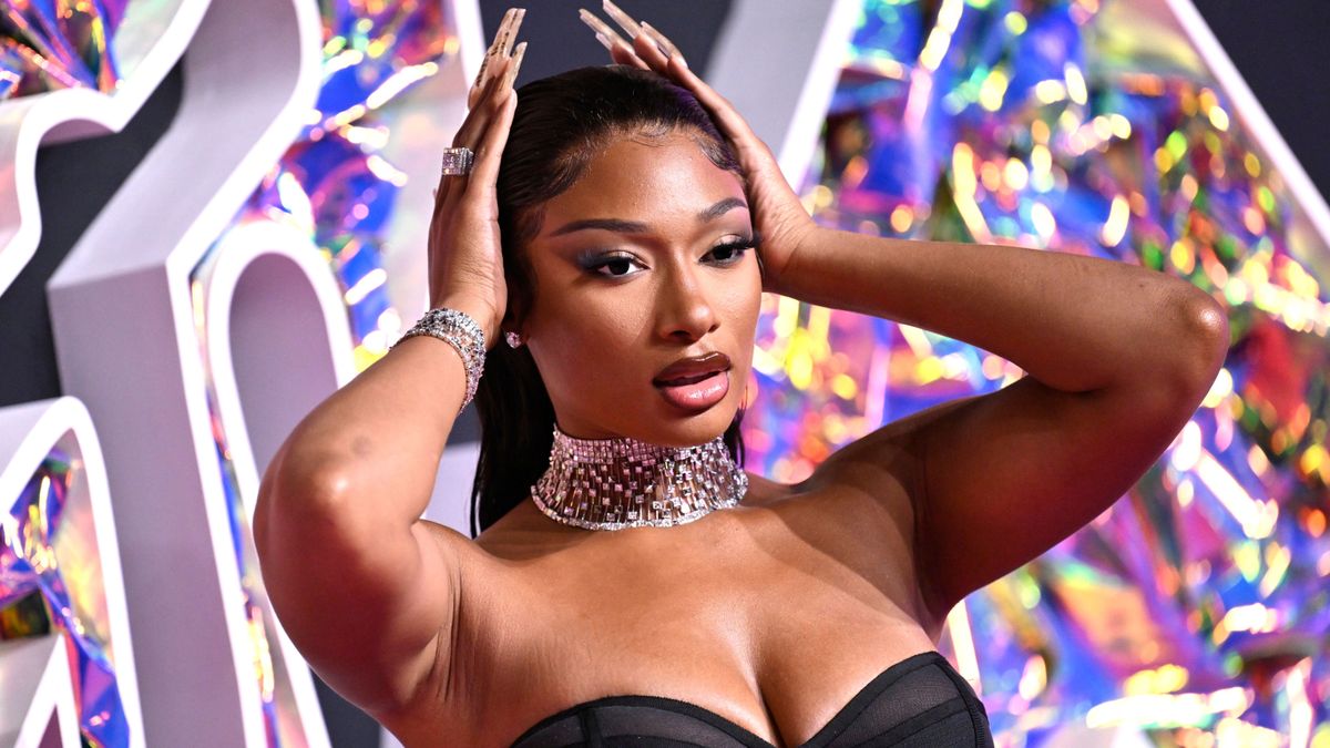 Megan Thee Stallion meldet sich nach Schwächeanfall zu Wort