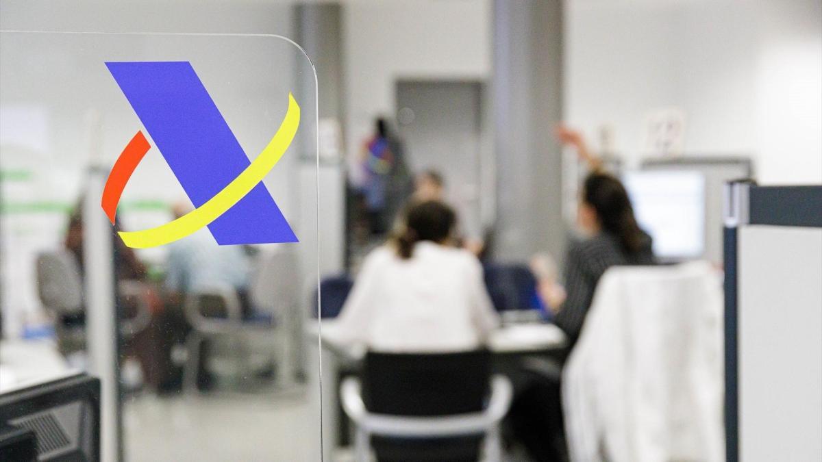 
                                                       Cuándo empieza la declaración de la renta 2025: las fechas clave
                                                   