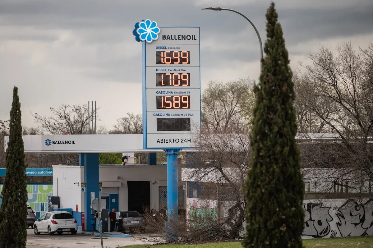 Precio de la gasolina y del diésel: ¿qué parte de lo que se paga va a impuestos y cuánto a las gasolineras?