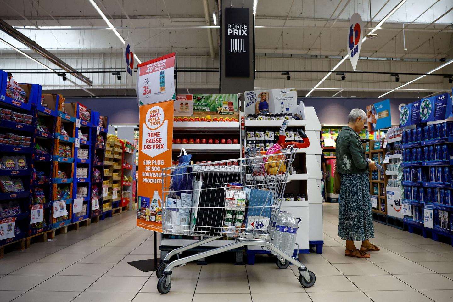 La grève des anciens « Cora » repris par Carrefour : « On doit mettre leur tenue, s’adapter à toutes leurs méthodes de travail et au final on n’a aucune reconnaissance ! »