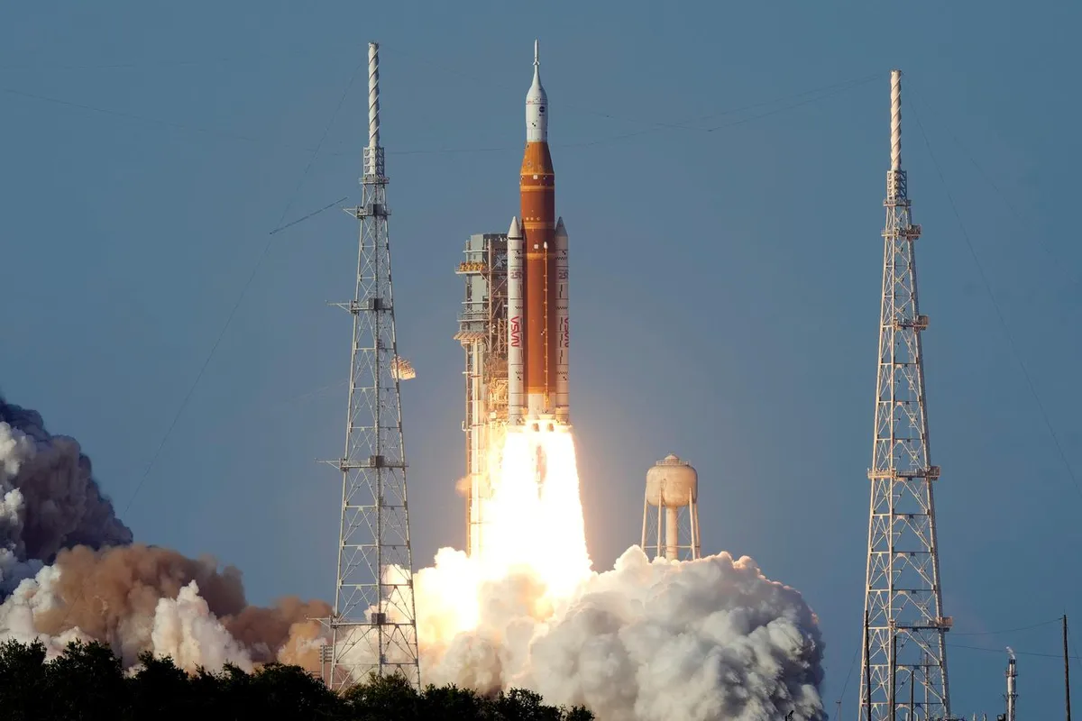La mission Artemis-2 a décollé avec quatre astronautes en direction de la Lune