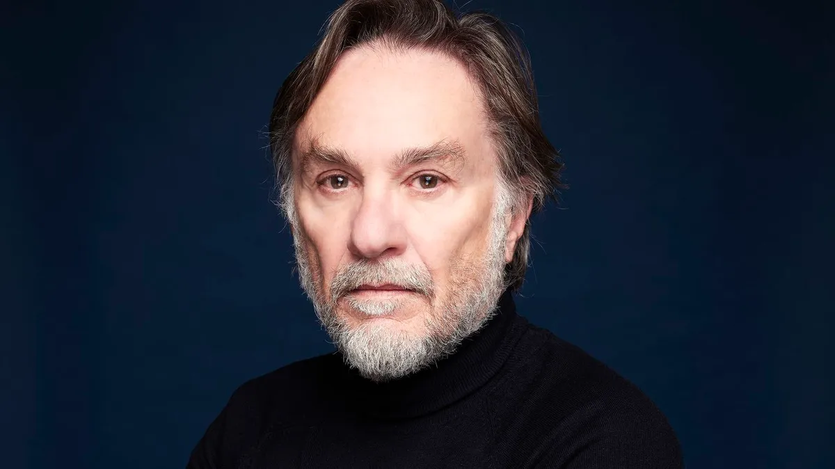 Dans "Submersion", Marc Dugain vole au secours de la démocratie dans une étourdissante satire politique d'anticipation